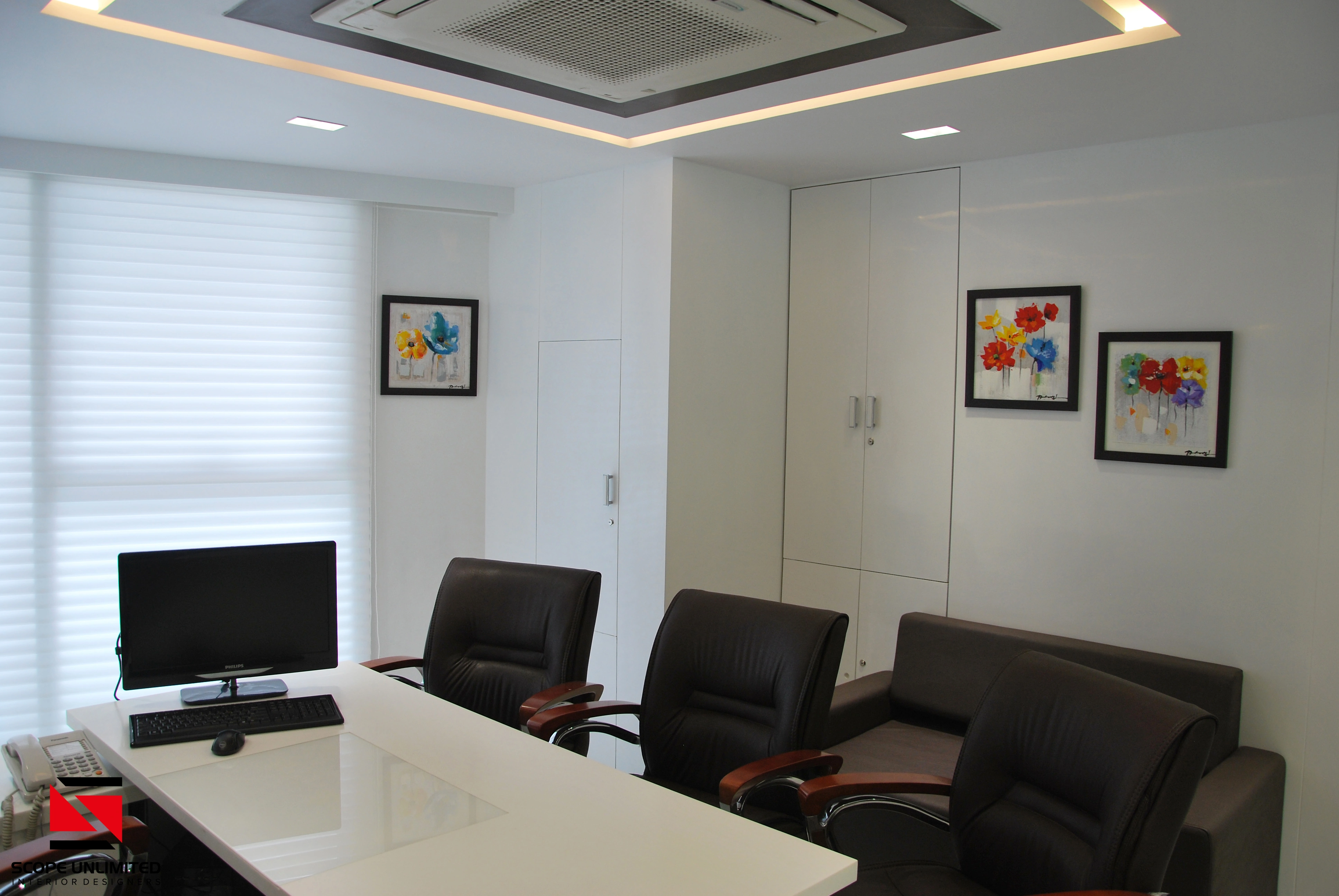 Director Lounge